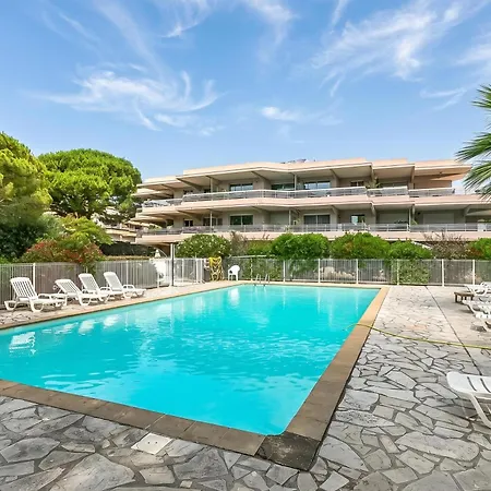 Near Beach, Sea View & Garage - Happy * Αντίμπ